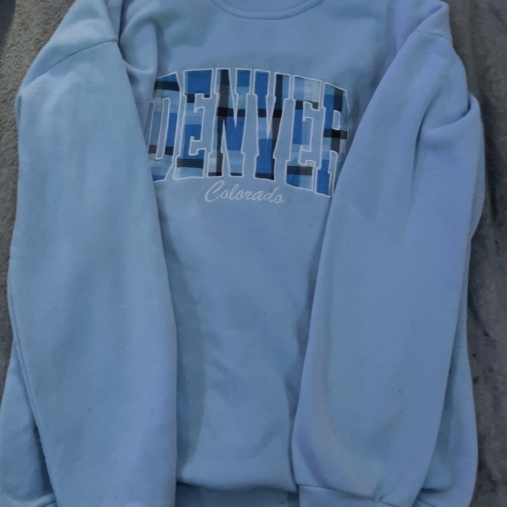 SHEIN Blue Crewneck Sweater with Denver Design